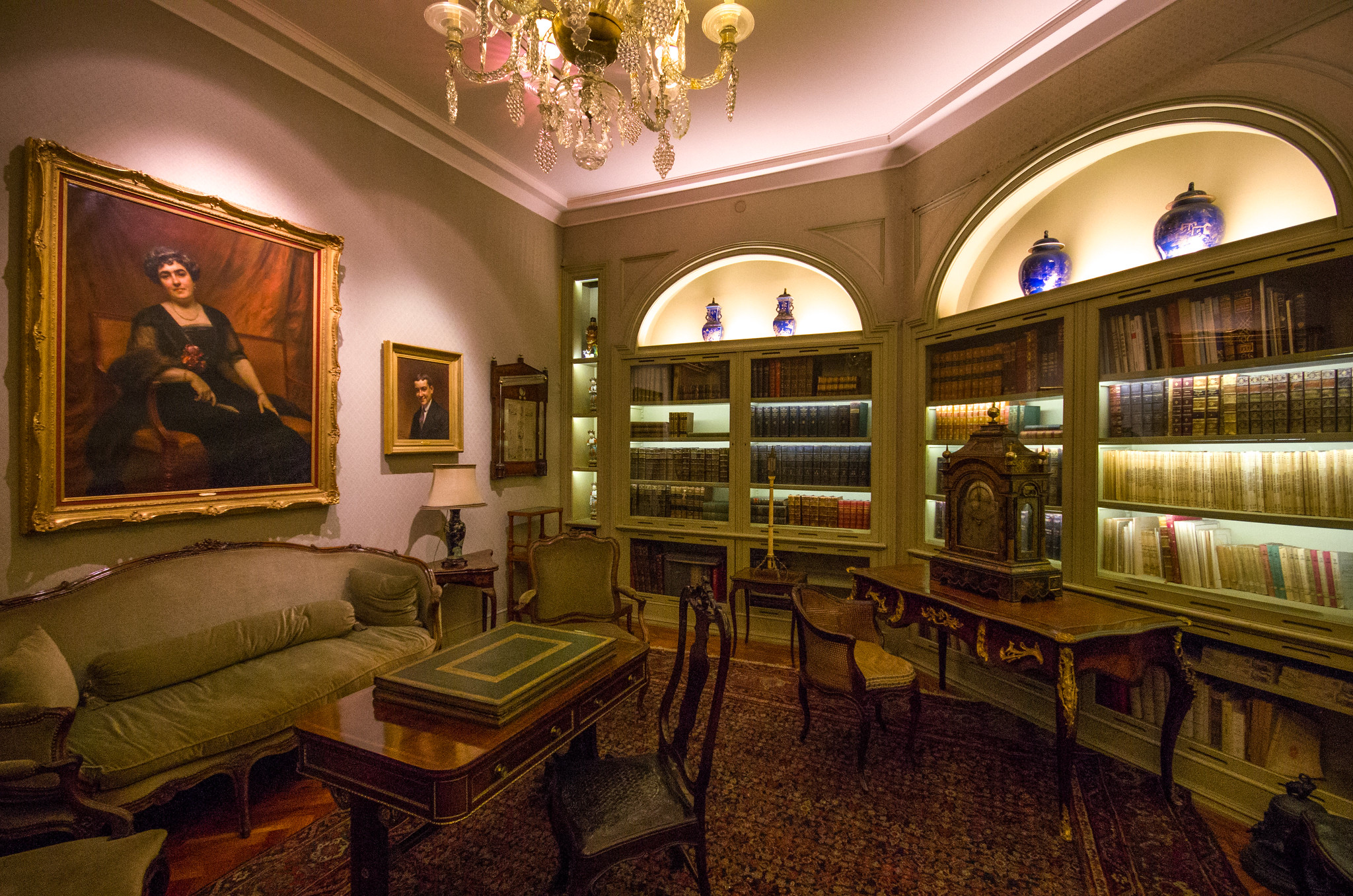 Medeiros and Almeida Museum