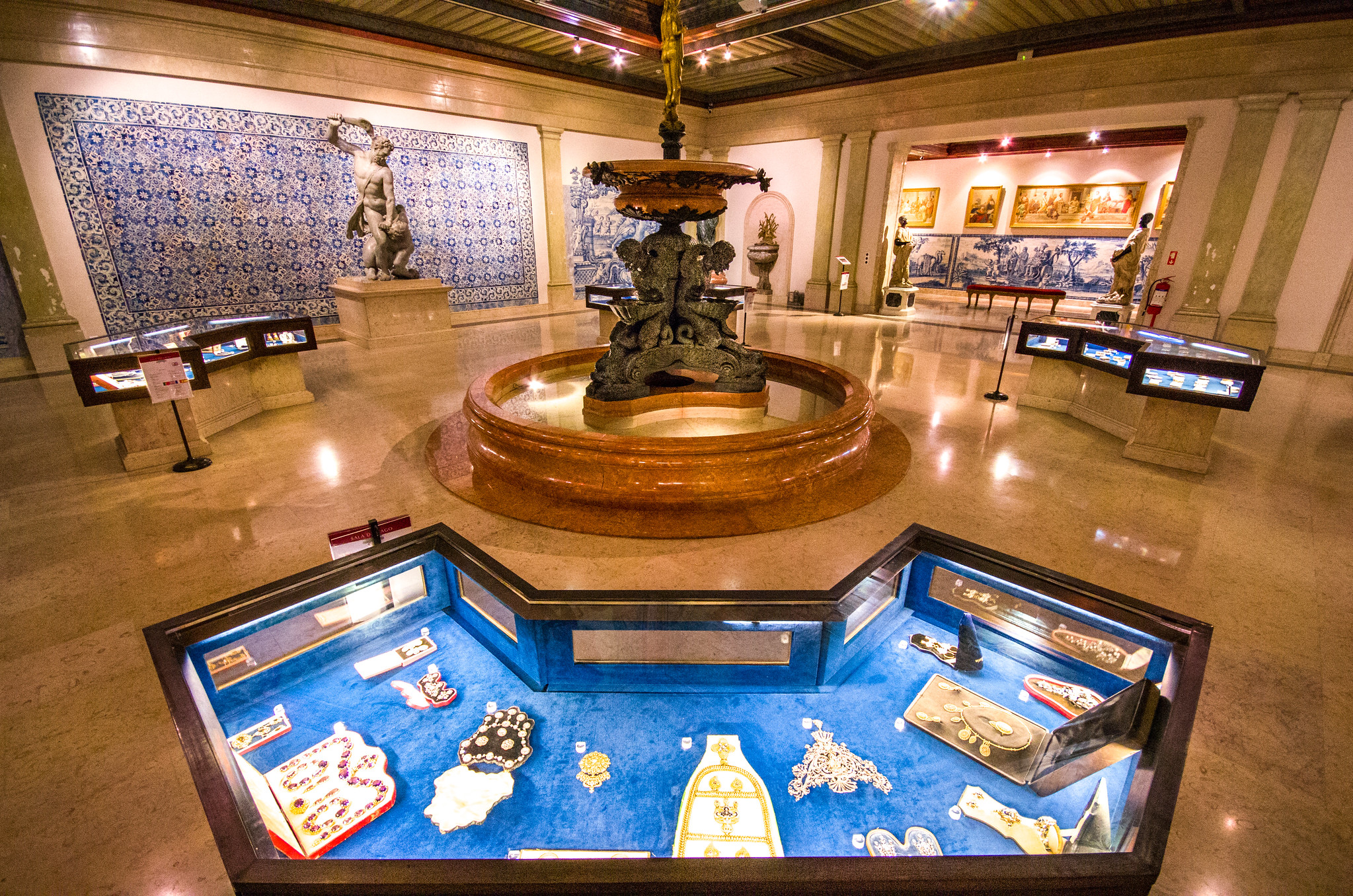 Medeiros and Almeida Museum