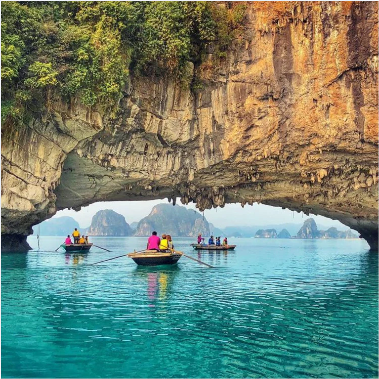 <span>DAY 5</span>Hue City Heritage Discovery Tour