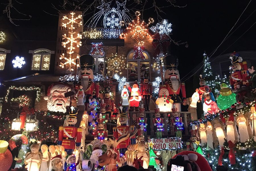 Brooklyn Dyker Heights Christmas Wonderland Tour