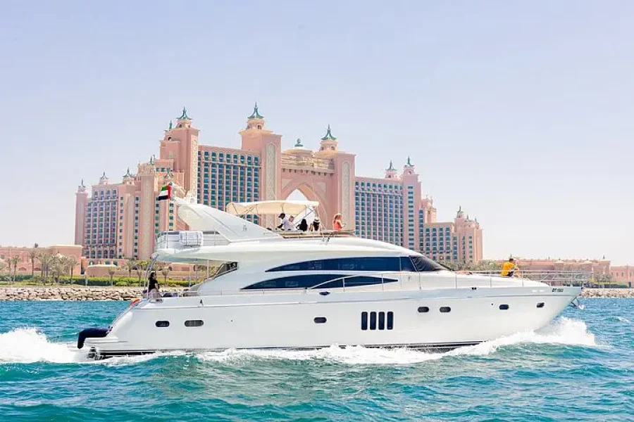 Dubai Luxury Yacht Hourly Rental Experience
