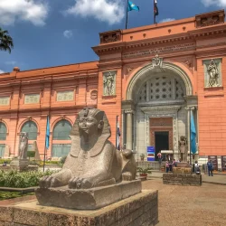 Giza Pyramids, Egyptian Museum & Shopping Private Tour