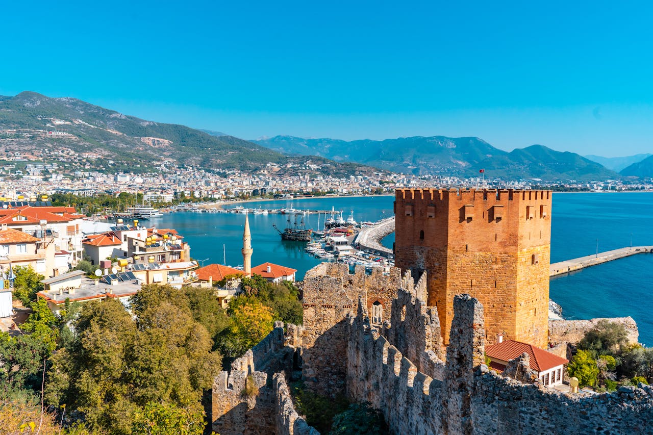 Alanya City Tour, Boat Trip & Cable Car with Transfer from Side in One Day