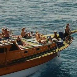 Alanya Relaxing Boat Tour with Lunch and Soft Drinks