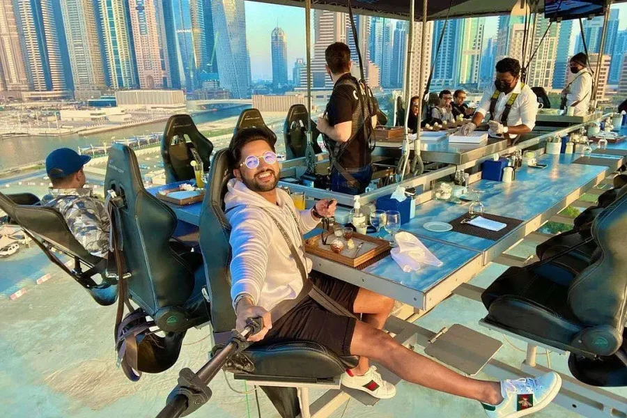 Dinner in the Sky Dubai with Private Transfers