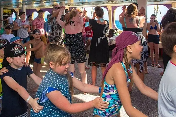 Big Kral Legend Boat Tour with Soft Drinks