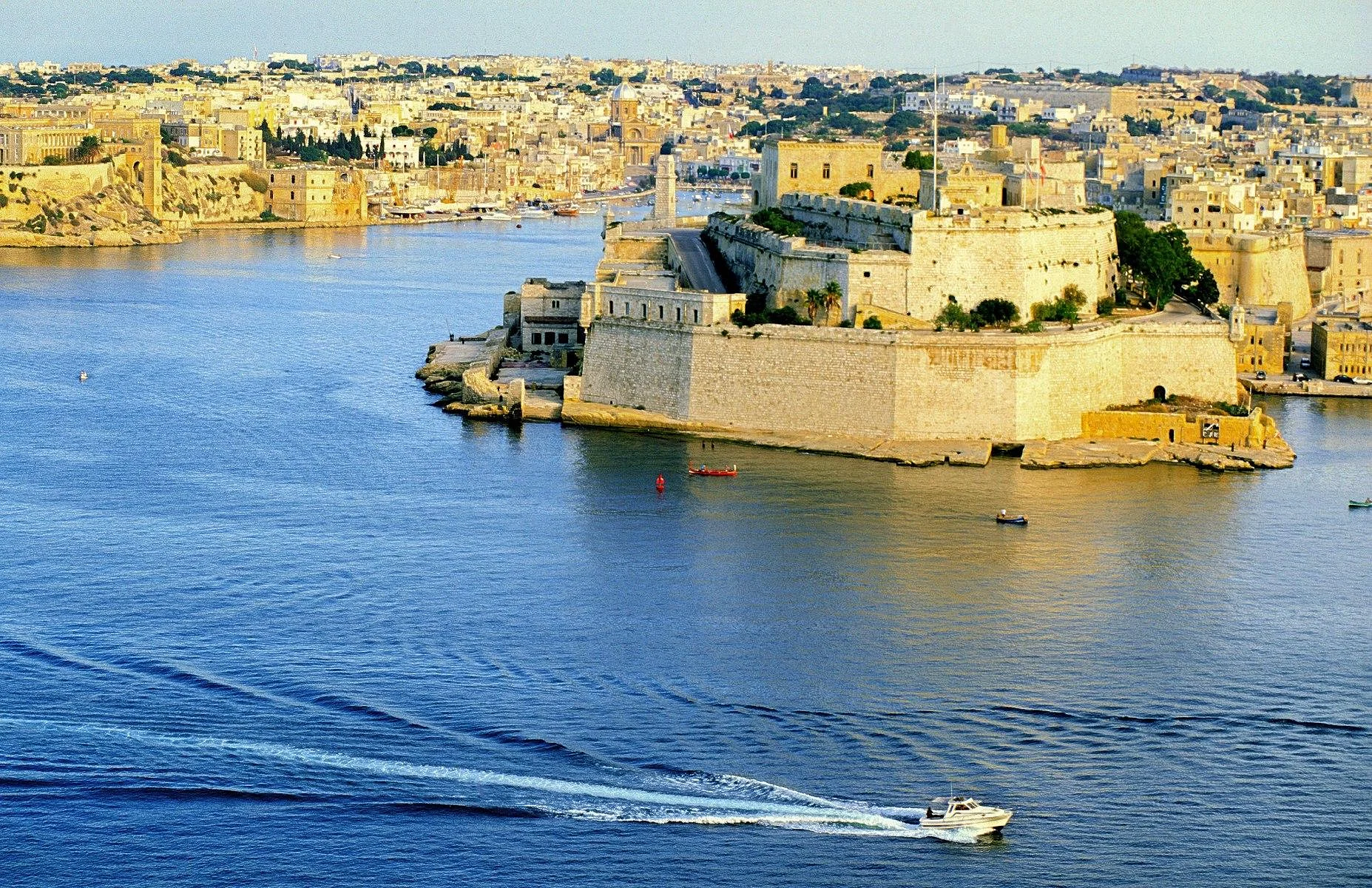 Discover Malta Harbours on a 90-Minute Boat Cruise