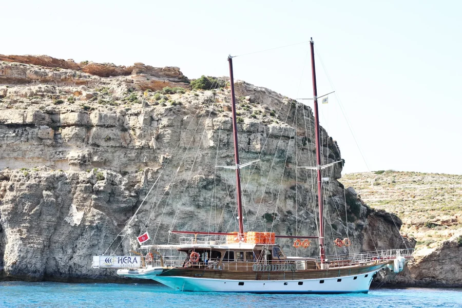 Full-Day Comino Cruise with Lunch & Drinks