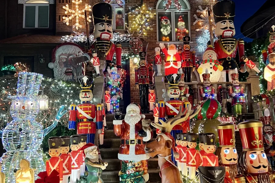 New York Dyker Heights Christmas Lights Tour