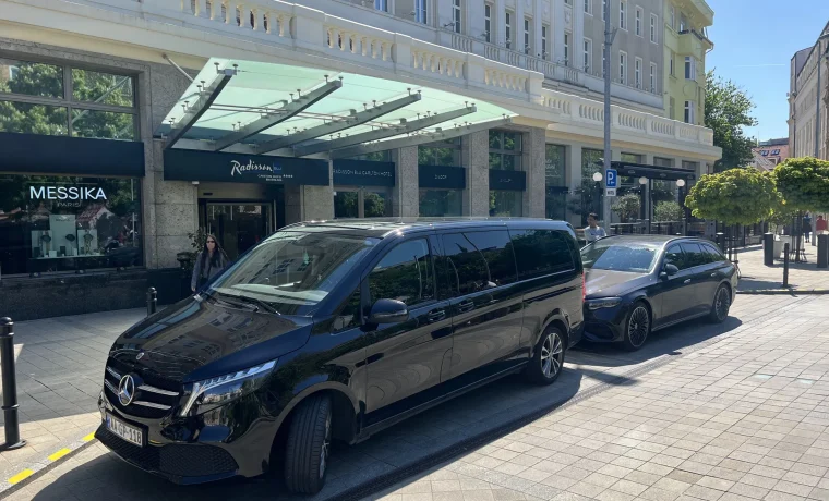 Budapest Airport Private Group Transfer
