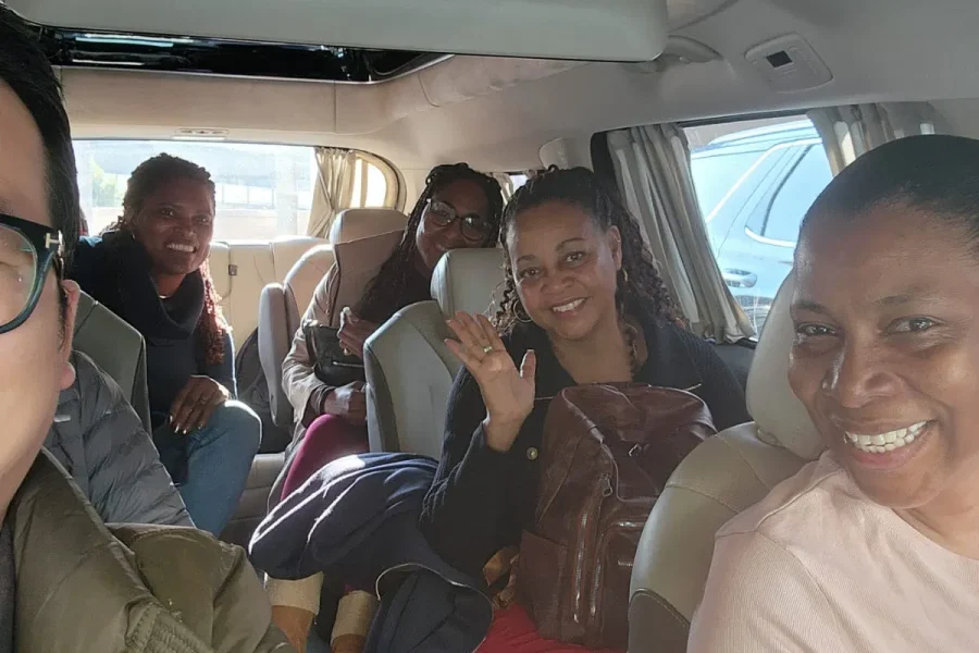 Seoul Private Car With Driver Custom Day with Pickup